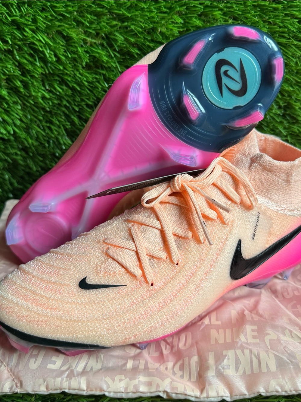 Nike Phantom Luna II Elite FG Pink Prism Pack Cleats FJ2572-800 Men’s Size 6 New